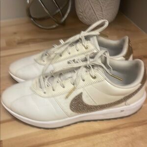 Nike golf glitter White Leather with Gold Details